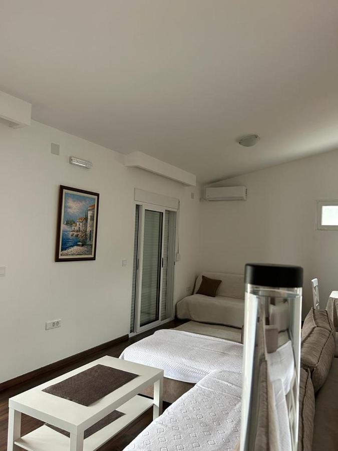 Apartments Sergej Сутоморе Экстерьер фото
