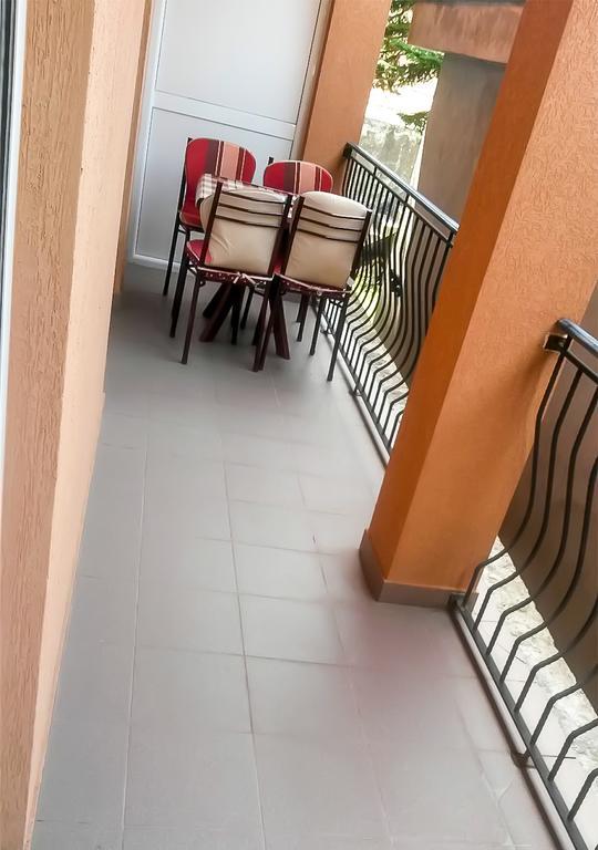 Apartments Sergej Сутоморе Экстерьер фото